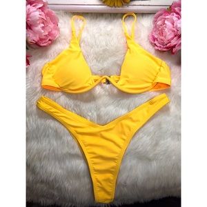 Sexy Yellow Bikini Set🌻🌸